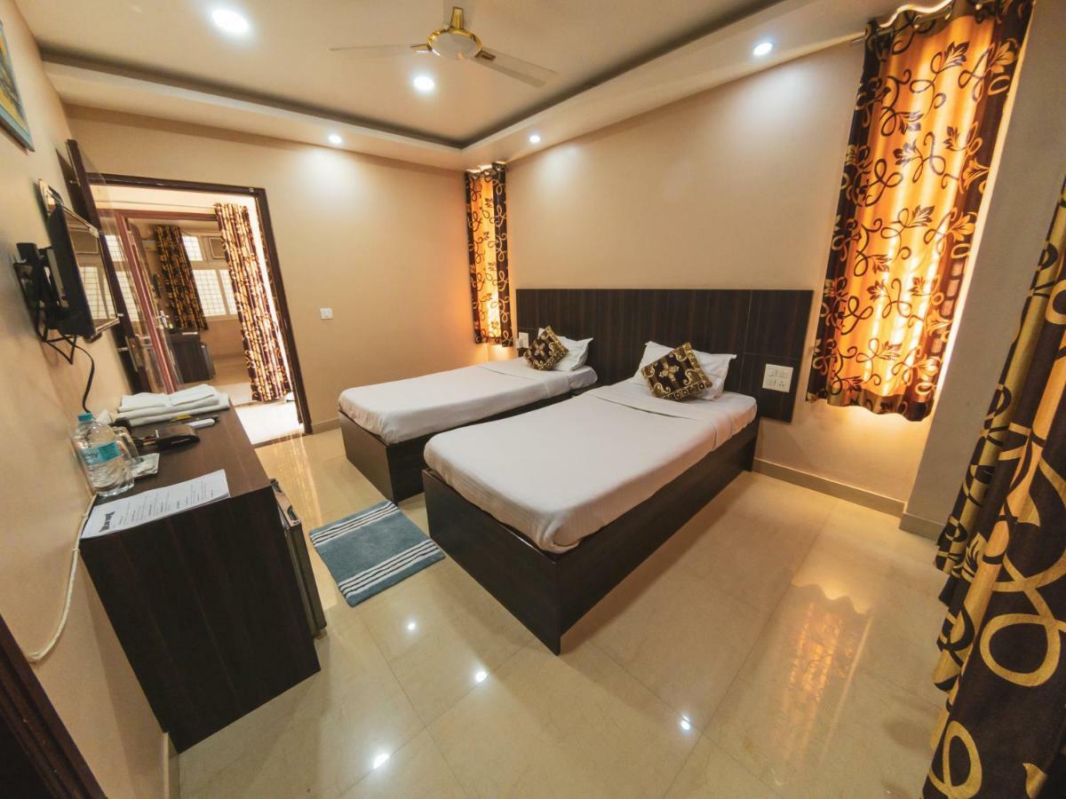 Travelling Troopers Homestay Varanasi Exterior foto